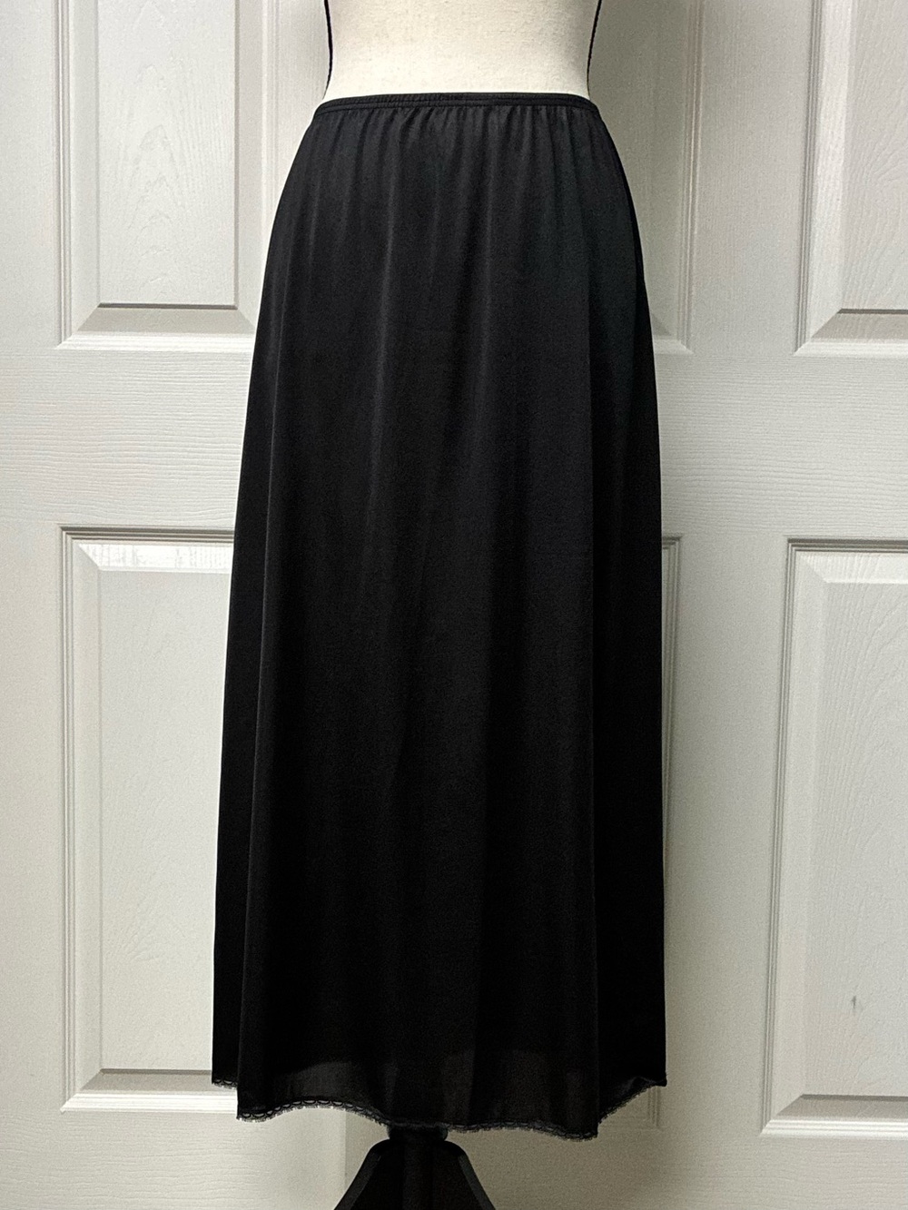 Vintage Vanity Fair Midi/Maxi Half Slip, Black, Medium